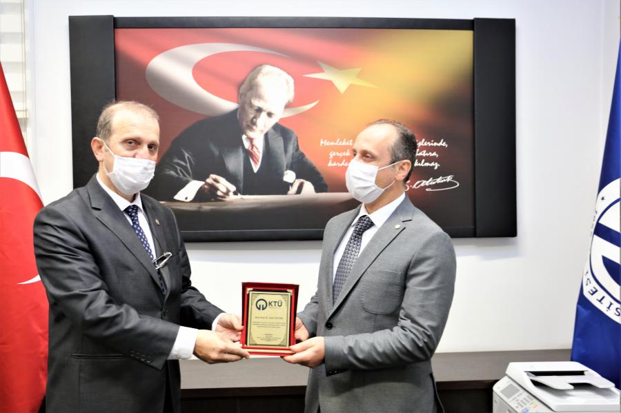 (Edebiyat Fakültesi) Prof. Dr. Hamdullah Çuvalcı - Prof. Dr. Temel Öztürk