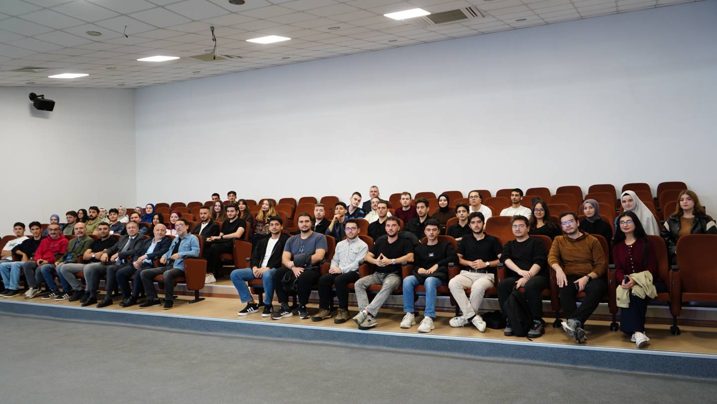 04.11.2025 Teknoloji-Ontoloji Penceresinden Algoritmik Bir Varlık Olarak Yapay Zeka Program Foto 1 Abdurrahman BULUT