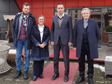 Doğu Karadeniz Kariyer Fuarı (DOKKAF22) Kapsamında  Mobilyacı İş Adamları Derneği (MOBİAD) Başkanı ve Üçyıldız Mobilyanın sahibi Sayın Alper BEKTAŞ Ziyaret Edildi.